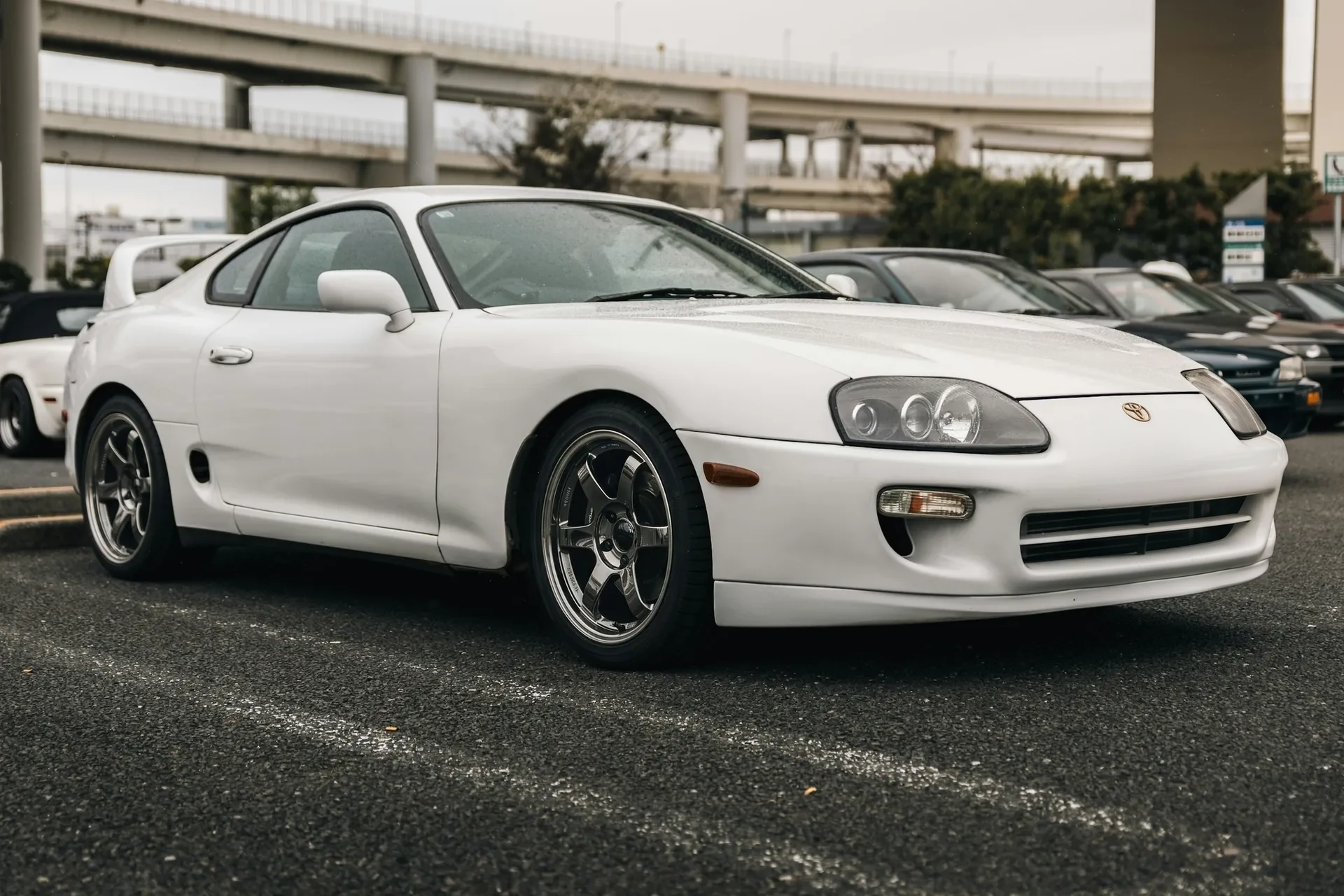Toyota Supra на дисках из каталога магазина