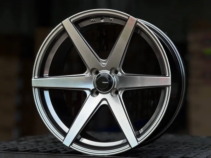 Shogun S6 D6093 R18 8.5J ET33 4x100 DIA73.1 HYPER BLACK