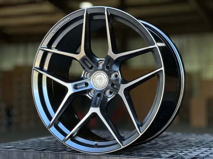 Titan Forged FA833 FlowForming R20 8.5J ET35 5X108 DIA66.6 HYPER BLACK