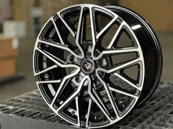 NIVA LEGEND 0377 - (1шт!) R20 8.5J ET30 5x139.7 DIA98.1 GLOSS BLACK FACE