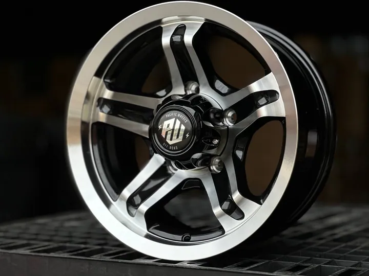 OFF ROAD 5945 R15 7J ET0 5x139.7 DIA110.1 GLOSS BLACK FACE
