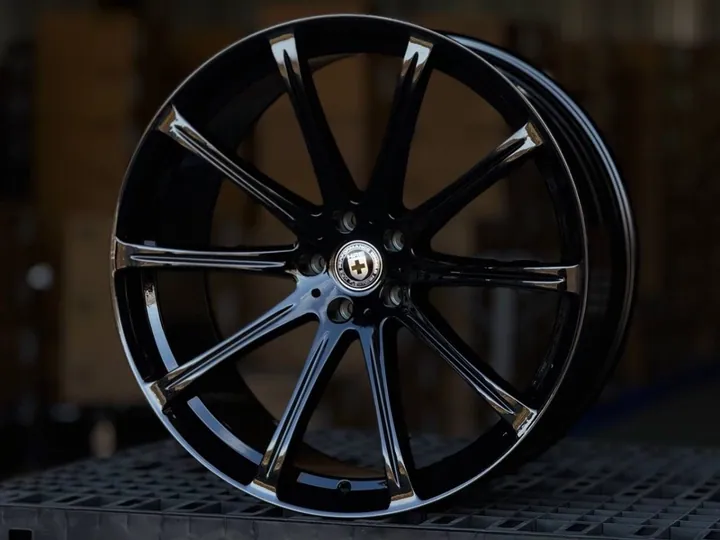 INFINITY 1113 R22 10.5J ET35 5x114.3 DIA73.1 GLOSS BLACK