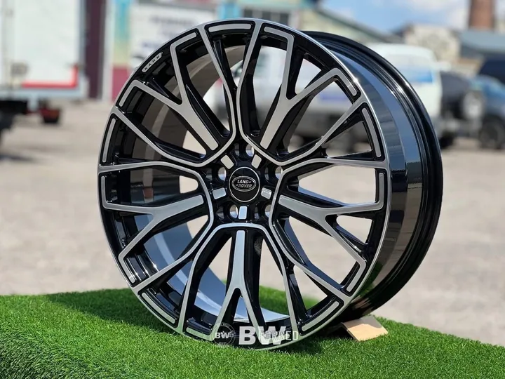Range Rover 221221 R21 9.5J ET40 5x120 DIA72.6 GLOSS BLACK FACE