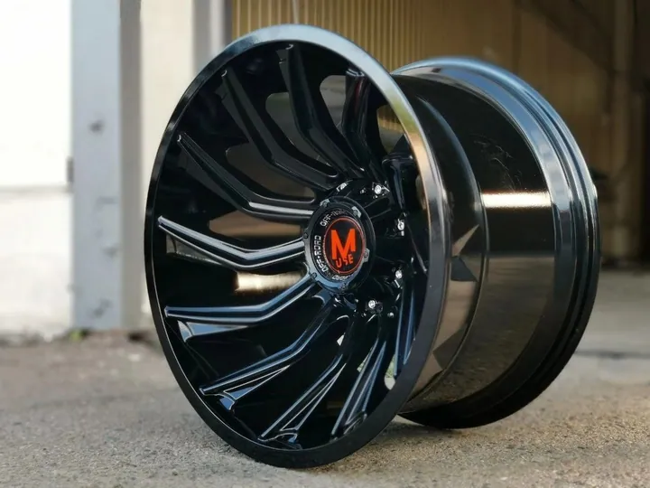 XF OFFROAD 0175 R20 12J ET-44 6x135 DIAUUDE GLOSS BLACK