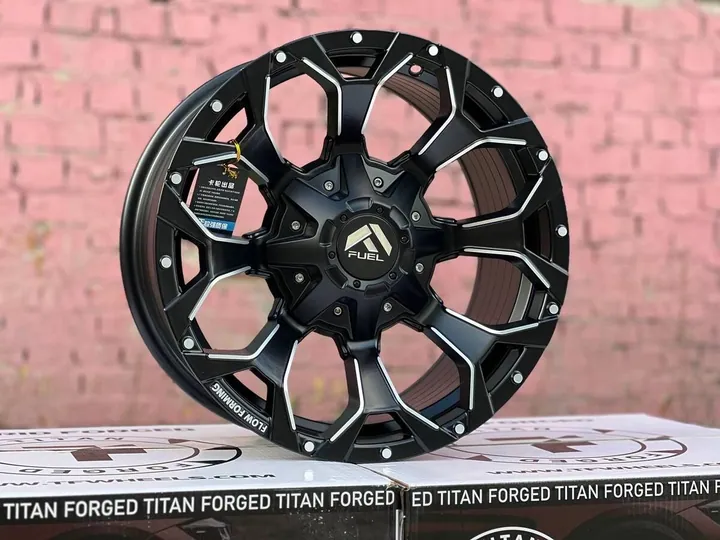 FUEL 601 R17 8.5J ET-12 5x127 DIA71.56 BLACK AND POLISH LIP