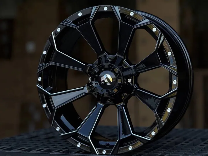 FUEL 8057 R20 9J ET18 6x139.7 DIA110.1 GLOSS BLACK MILLING