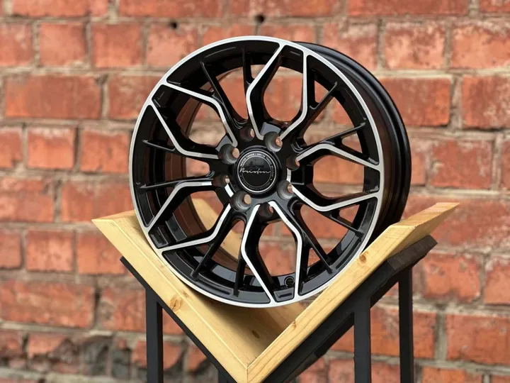 Brixton 3260 R13 6J ET30 4x114.3 DIAUUDE GLOSS BLACK FACE