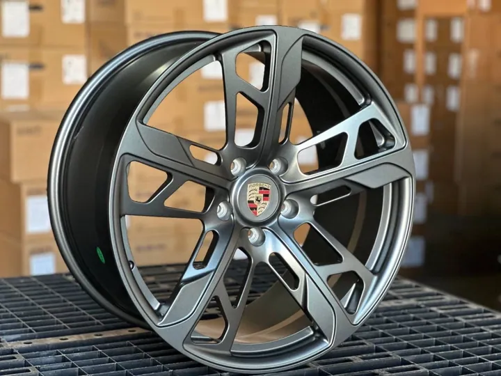 PORSCHE ZRGW1563 R21 11J ET60 5x130 DIA71.6 GREY