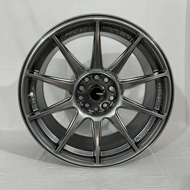 0051 R17 8J 5x108 / 5x112 / 5x114,3 ( 5x113 ) ET35 73,1 hyper black